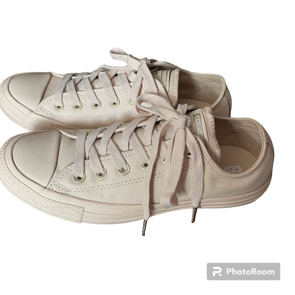 Tan all leather Converse All Star chuck taylors M5/ W7